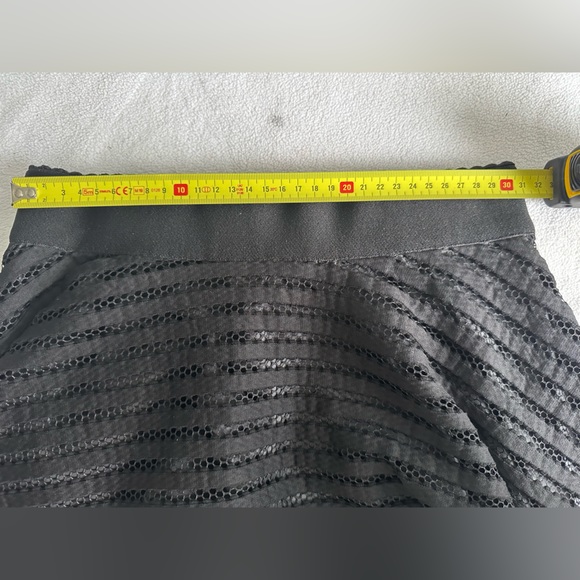 Size 6 Black retro skirt No Label - Picture 8 of 8